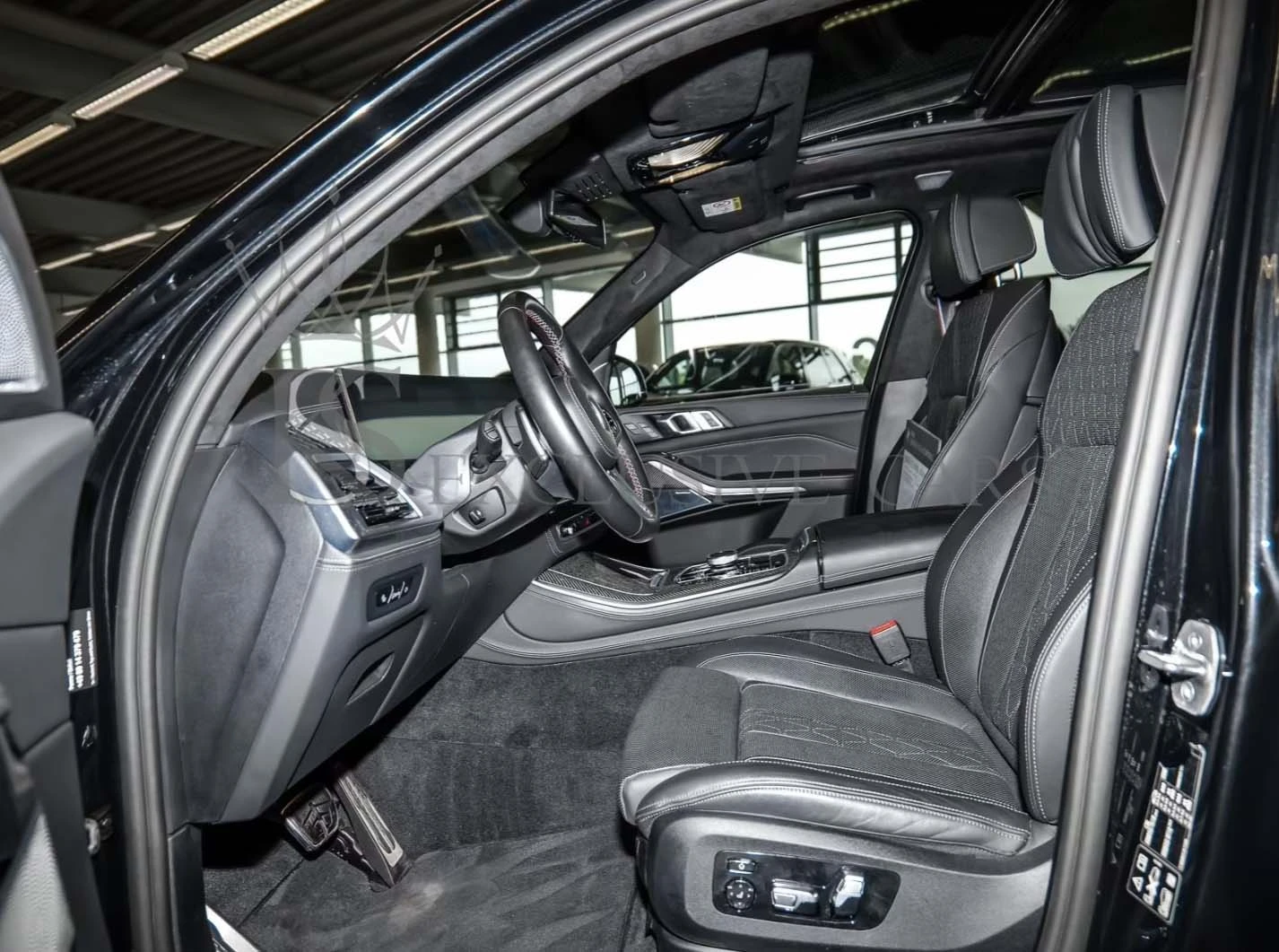BMW X5 M60i* M-SPORT PRO * SKY* B&W * CARBON* ВЕНТИЛАЦИЯ*, снимка 8 - Автомобили и джипове - 54849101