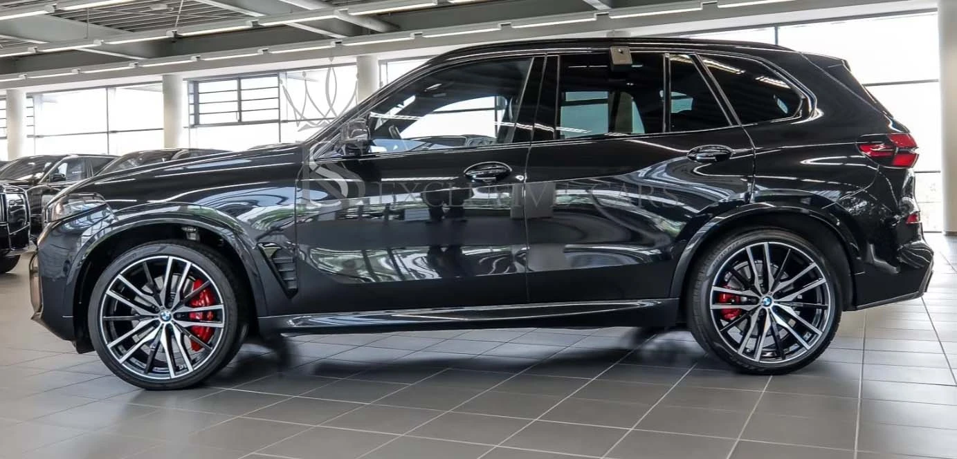 BMW X5 M60i* M-SPORT PRO * SKY* B&W * CARBON* ВЕНТИЛАЦИЯ*, снимка 4 - Автомобили и джипове - 54849101