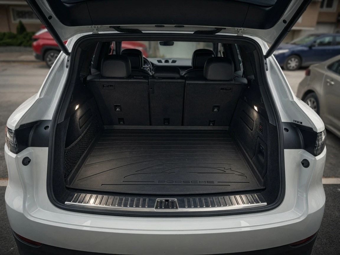 Porsche Cayenne E-Hybrid 360 Burmester Matrix, снимка 5 - Автомобили и джипове - 55001286