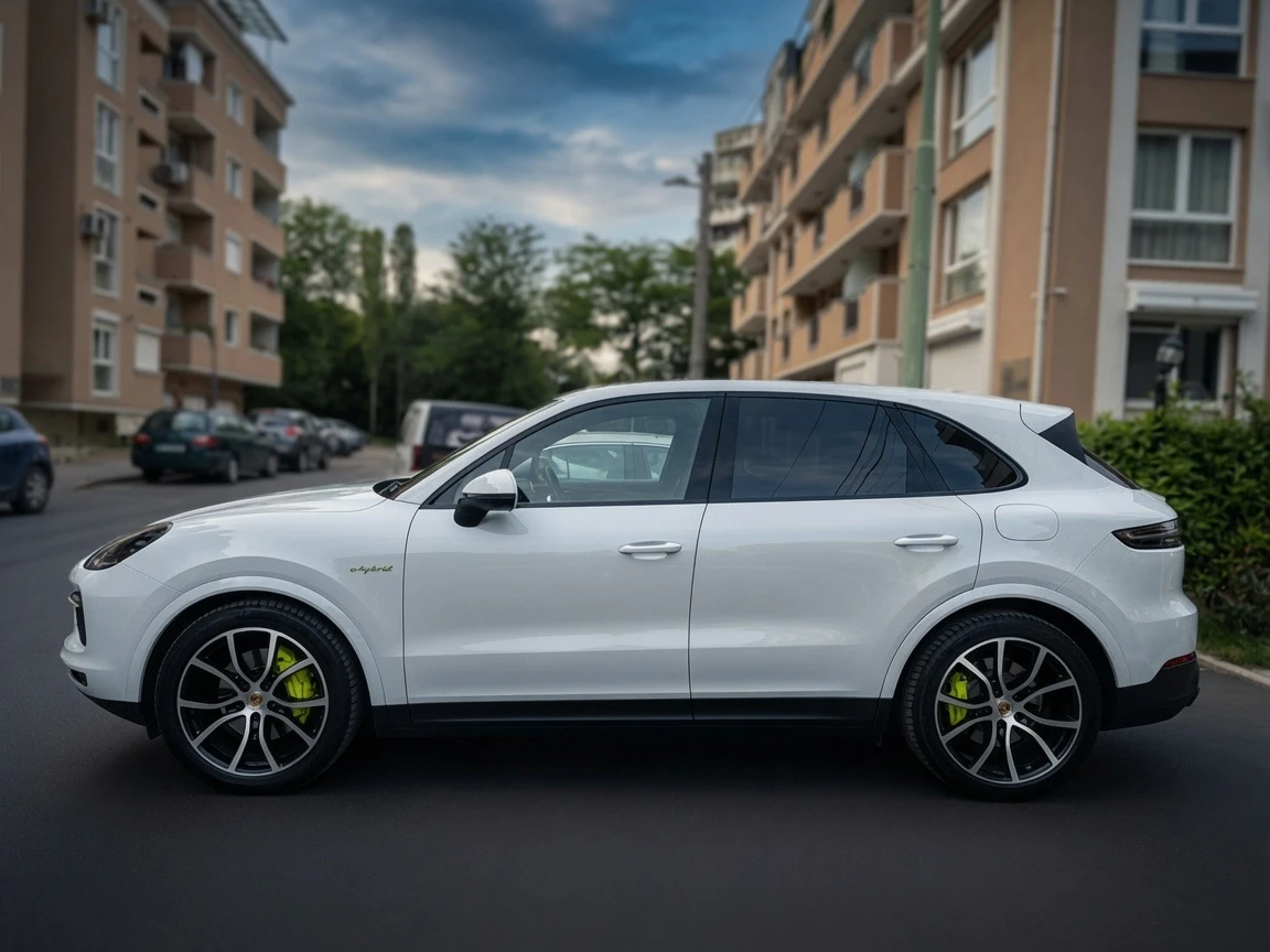 Porsche Cayenne E-Hybrid 360 Burmester Matrix, снимка 2 - Автомобили и джипове - 55001286