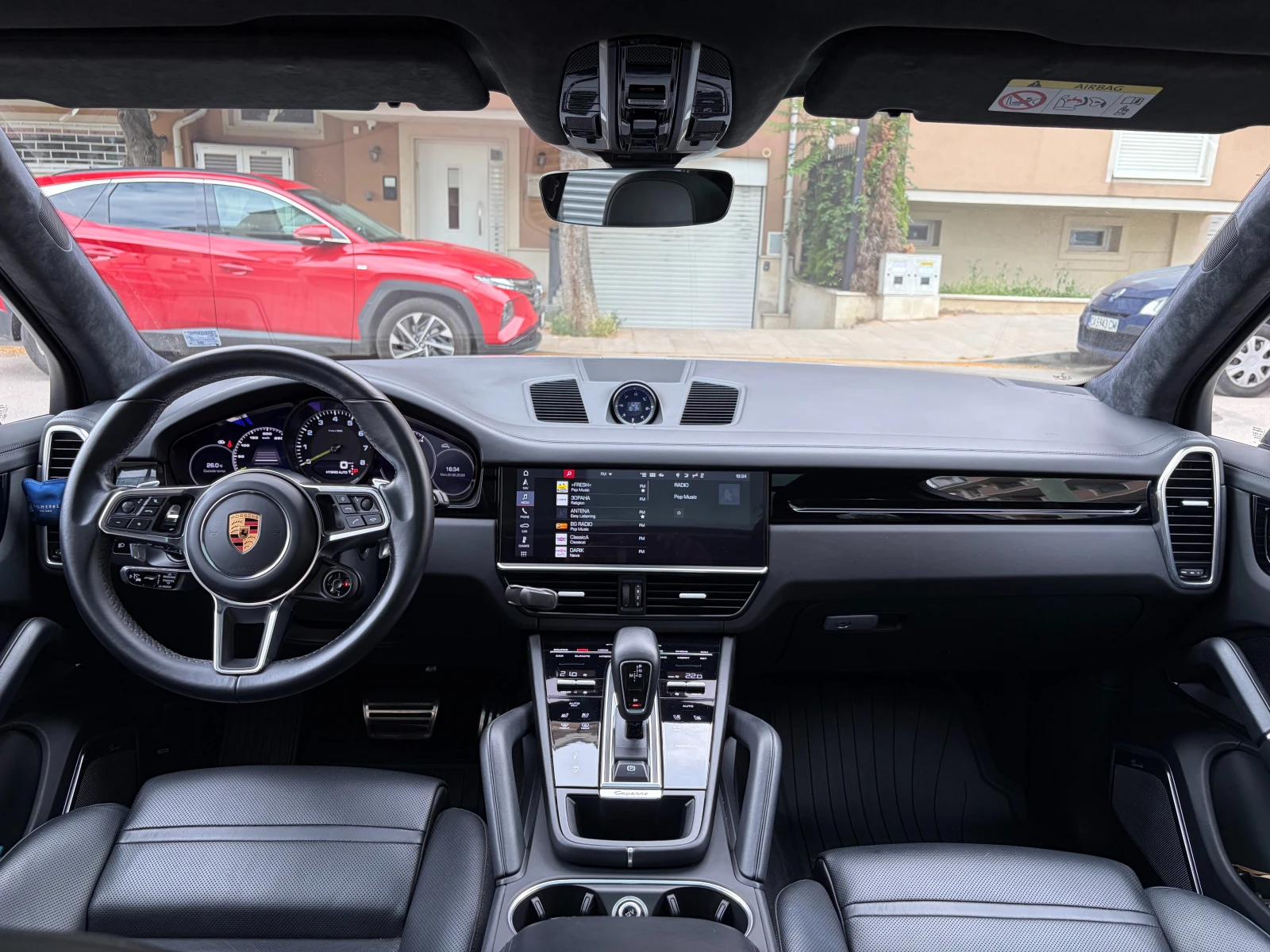 Porsche Cayenne E-Hybrid 360 Burmester Matrix, снимка 8 - Автомобили и джипове - 55001286