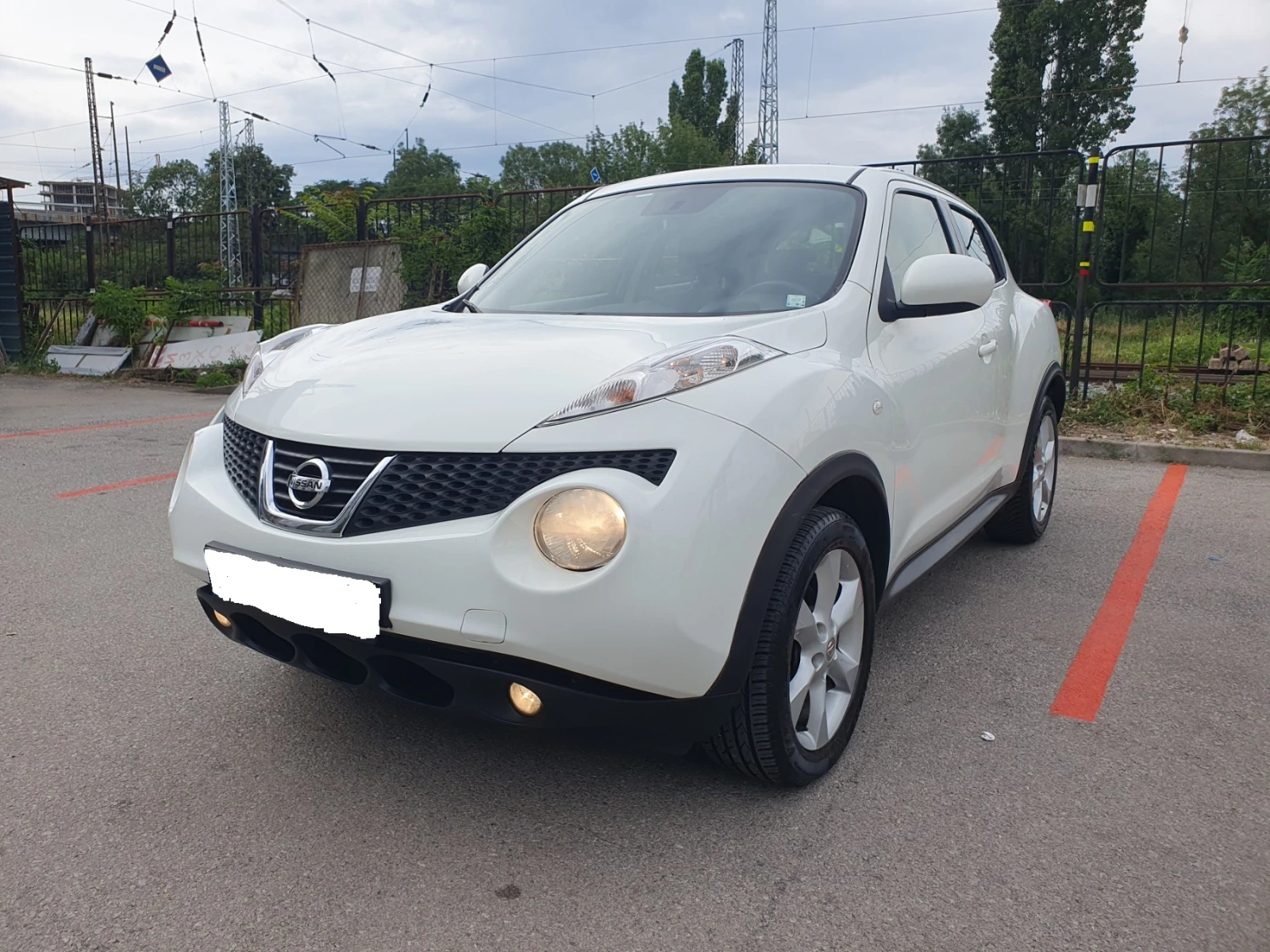 Nissan Juke, снимка 2 - Автомобили и джипове - 55228098