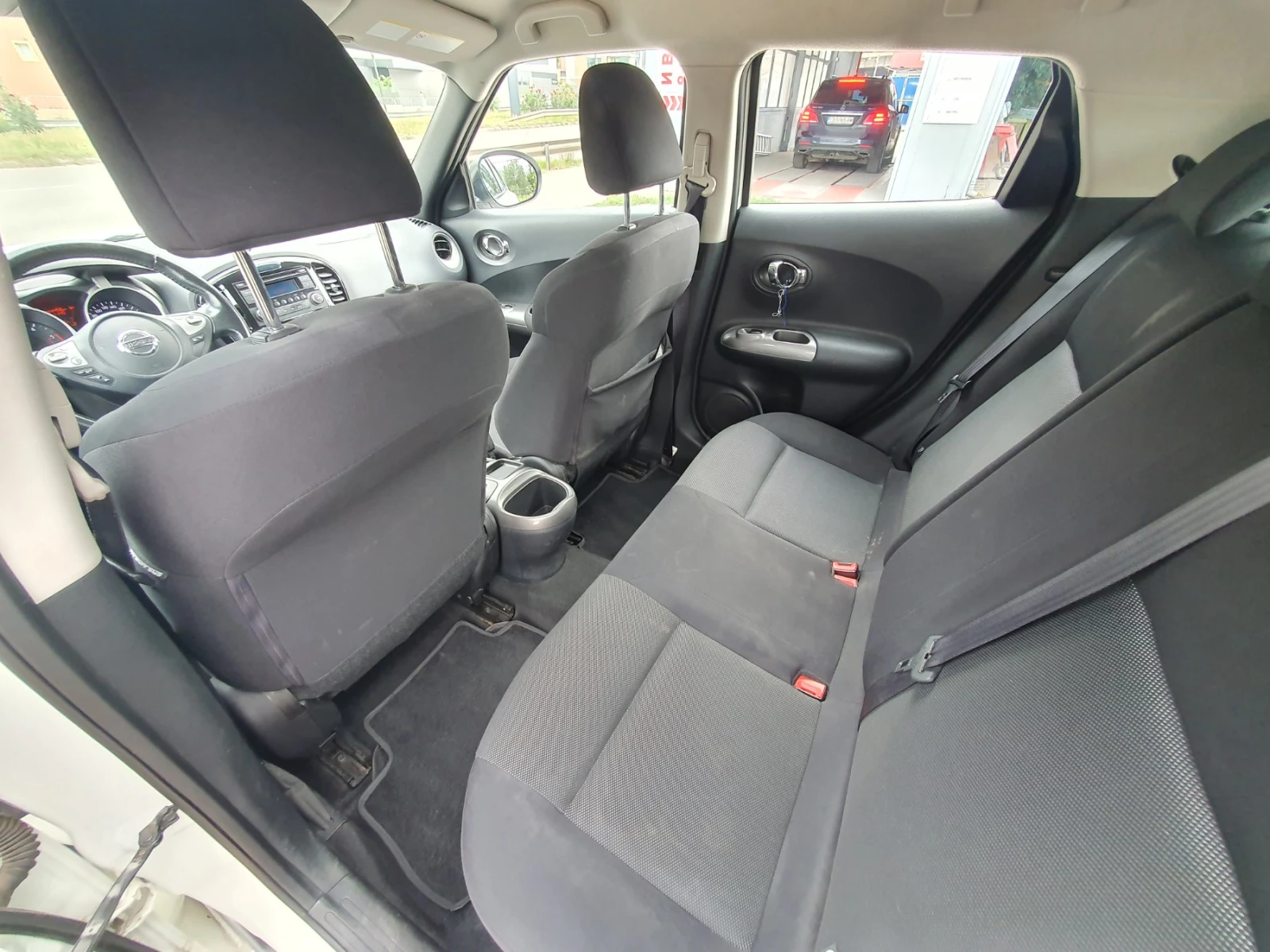Nissan Juke, снимка 10 - Автомобили и джипове - 55228098