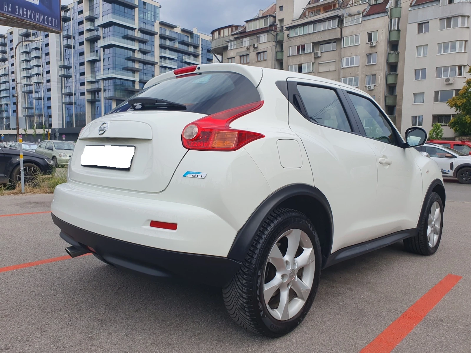Nissan Juke, снимка 4 - Автомобили и джипове - 55228098