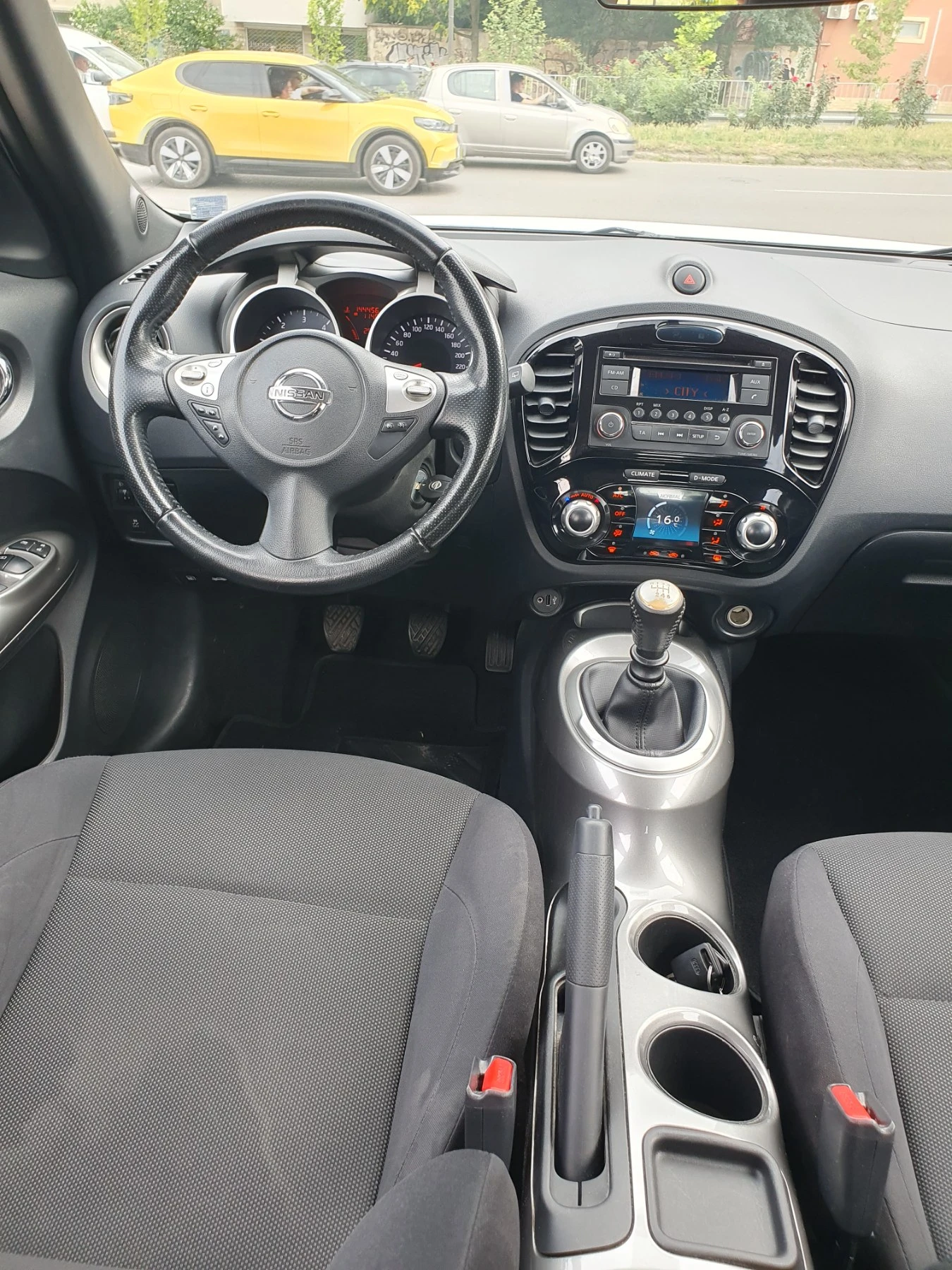 Nissan Juke, снимка 9 - Автомобили и джипове - 55228098