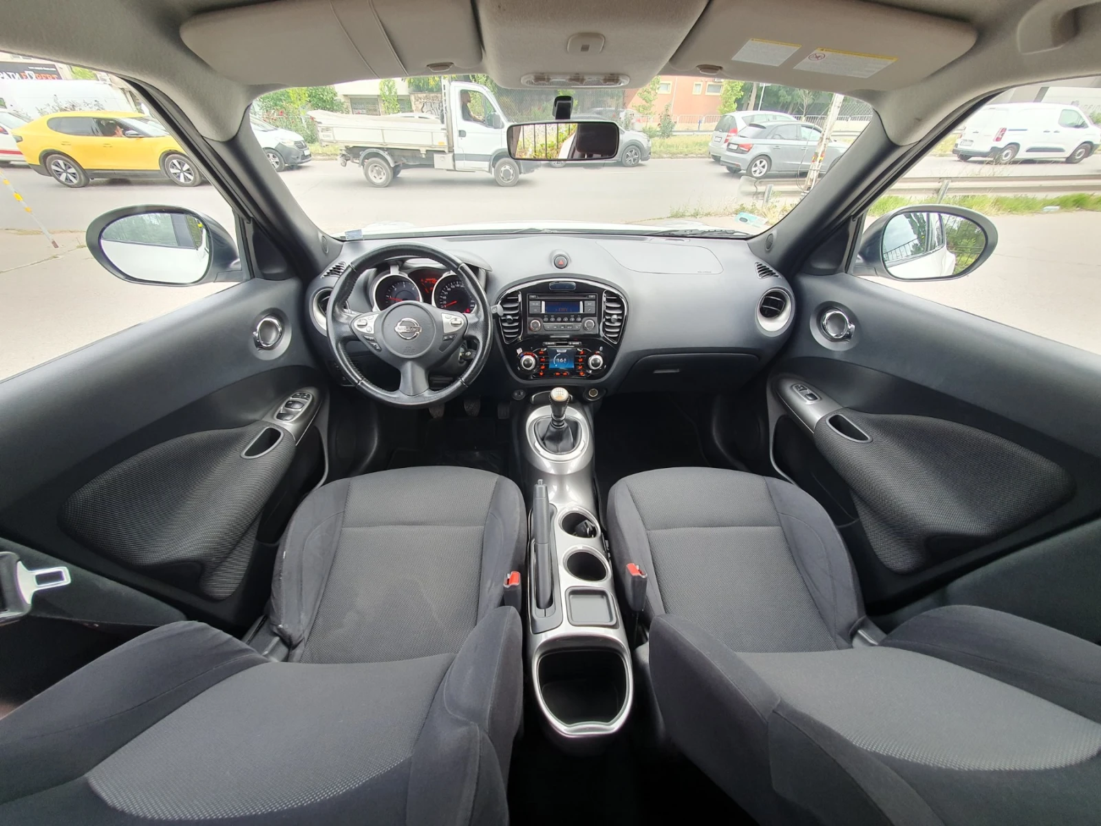 Nissan Juke, снимка 8 - Автомобили и джипове - 55228098