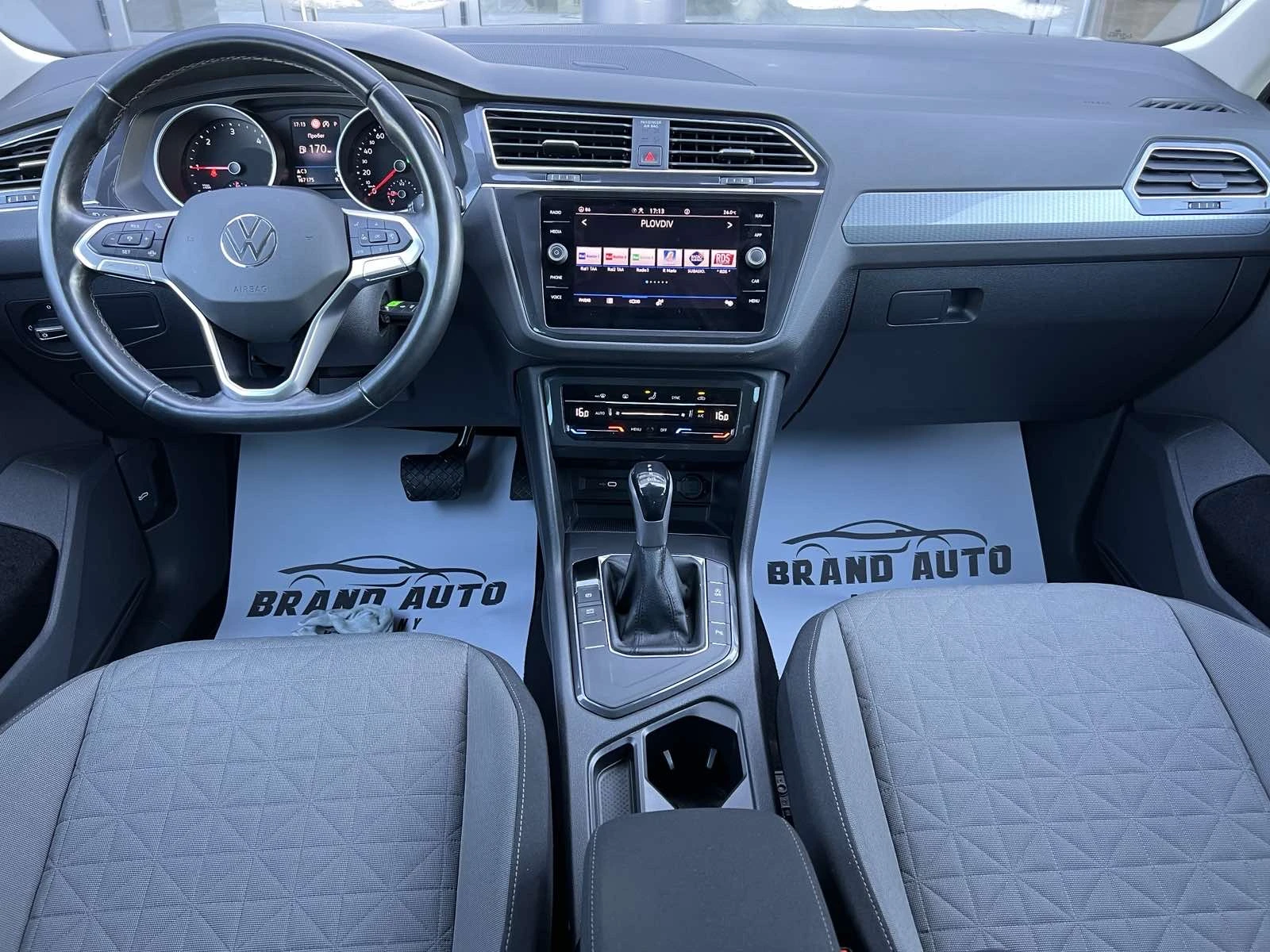 VW Tiguan * FACE LIFT * 2.0TDI AUTOMATIC 150k.c, снимка 9 - Автомобили и джипове - 55467220
