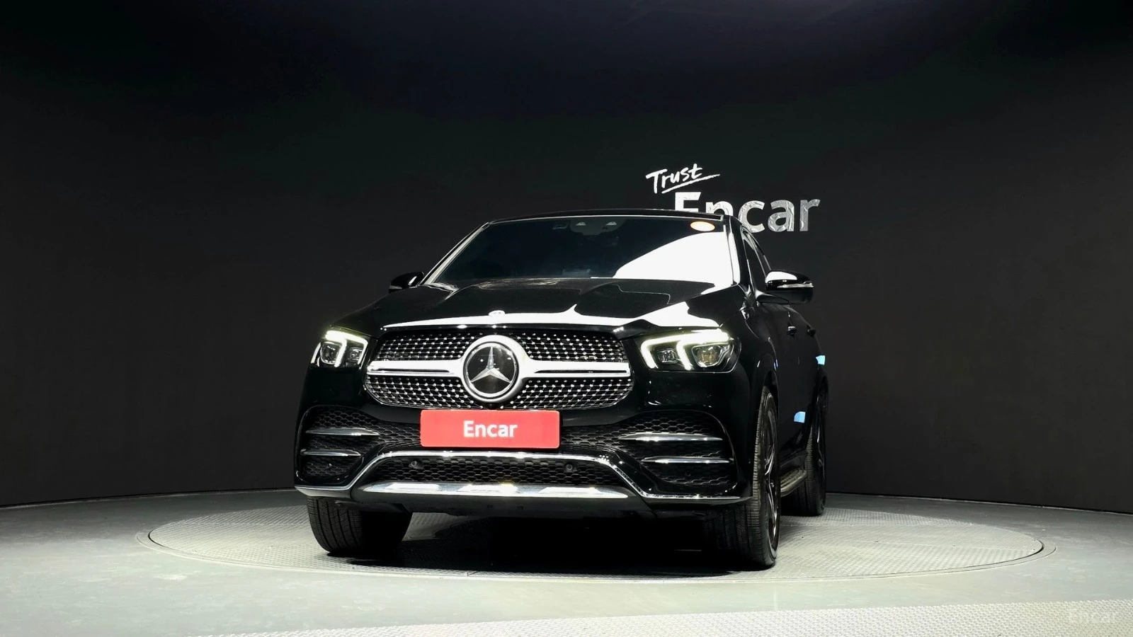 Mercedes-Benz GLE 400 AMG Line| AMG DISP| AIR| DISTRO| ОБДУХ| 360| HUD| , снимка 2 - Автомобили и джипове - 56135882