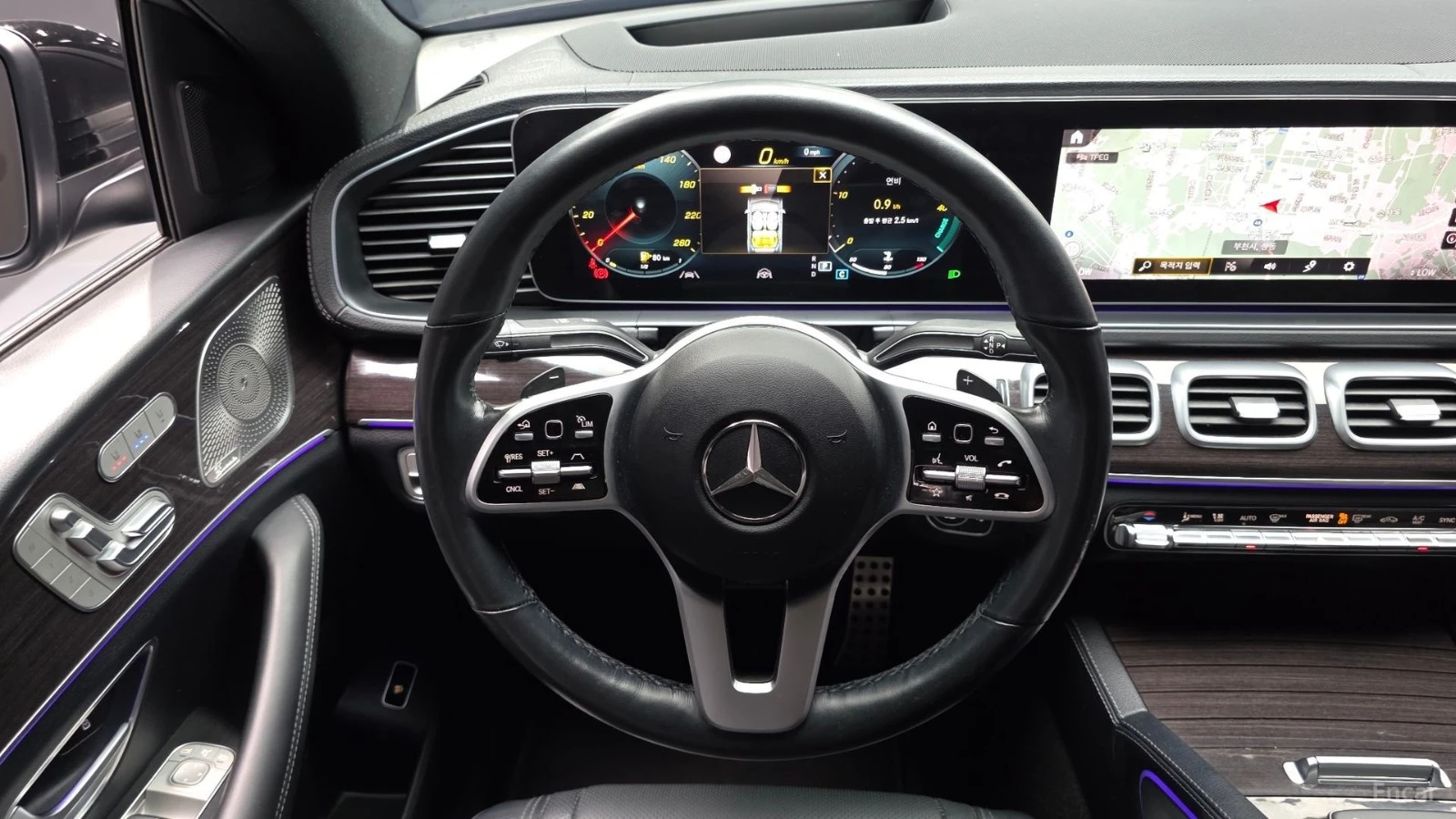 Mercedes-Benz GLE 400 AMG Line| AMG DISP| AIR| DISTRO| ОБДУХ| 360| HUD| , снимка 11 - Автомобили и джипове - 56135882