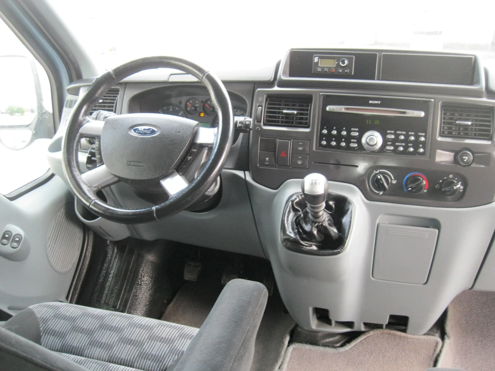 Ford Transit EUROLINE, най луксозен клас изпълнение - изображение 9