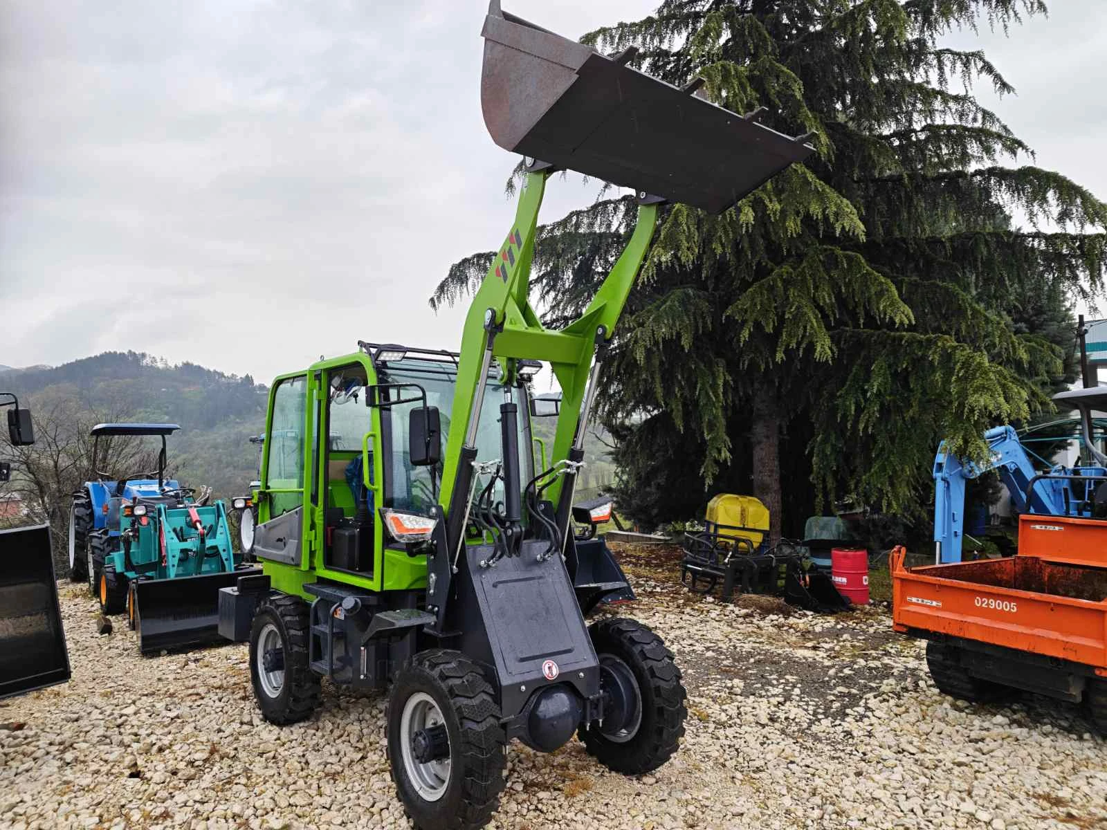 ������� Kubota ����� ������� ��� | Mobile.bg � ����������� 4