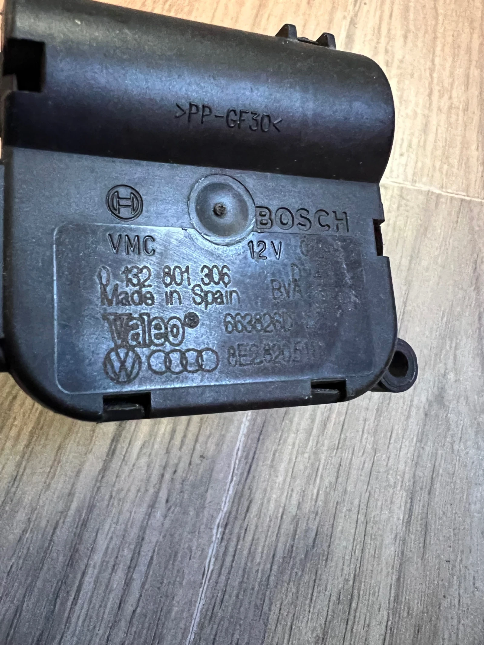 0132801306     AUDI A4 B6  0 132 801 306 Valeo 663826D | Mobile.bg   3