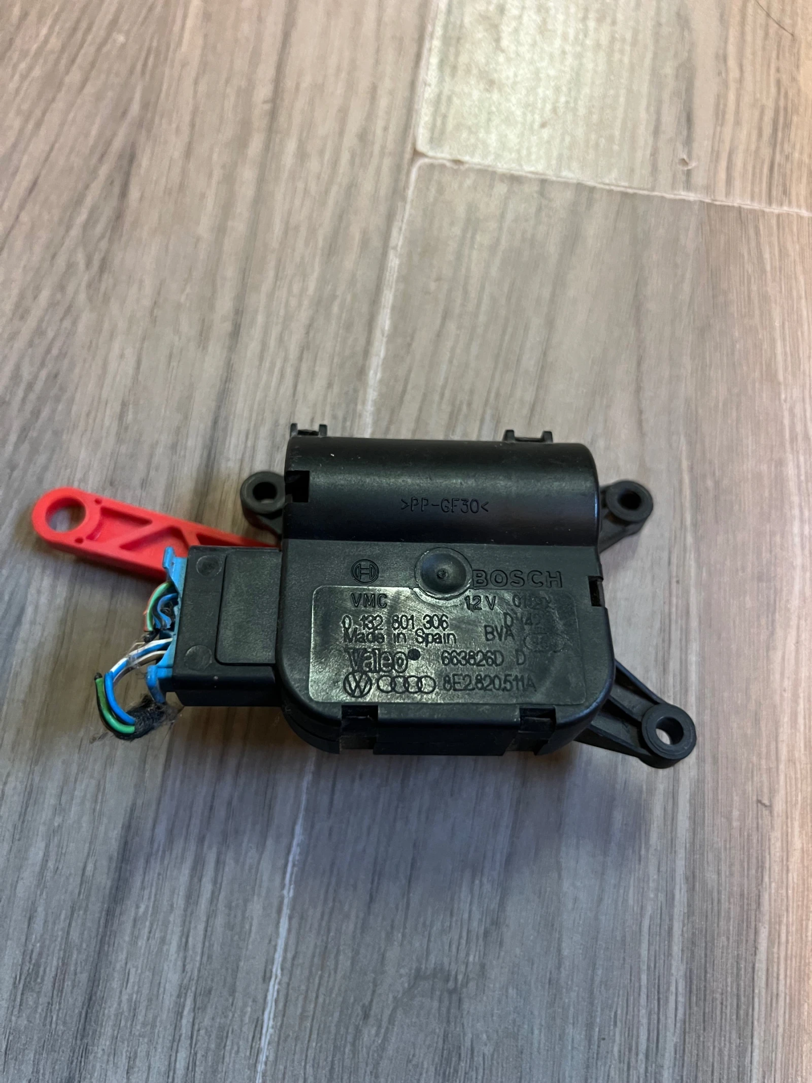 0132801306     AUDI A4 B6  0 132 801 306 Valeo 663826D | Mobile.bg   1