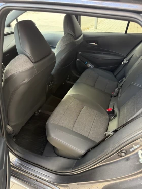 Toyota Corolla 1.8 Hybrid, снимка 13