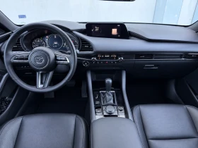 Mazda 3 2.0 e-SkyActiv-X , снимка 8