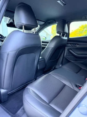 Mazda 3 2.0 e-SkyActiv-X , снимка 7
