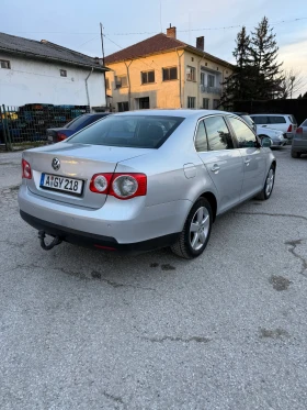VW Jetta 2.0 TDI - 2800 € / 5476.32 лв. - 96002514 7