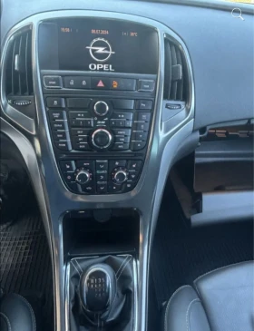 Opel Astra 1.4T Sports Tourer - 4500 € / 8801.24 лв. - 18807313 11