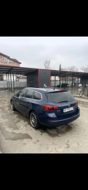 Opel Astra 1.4T Sports Tourer - 4500 € / 8801.24 лв. - 18807313 3
