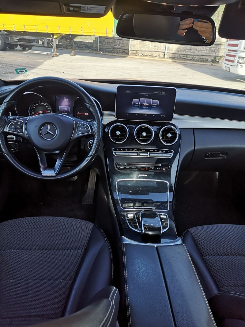 Mercedes-Benz C 220 AMG, снимка 13 - Автомобили и джипове - 44810345