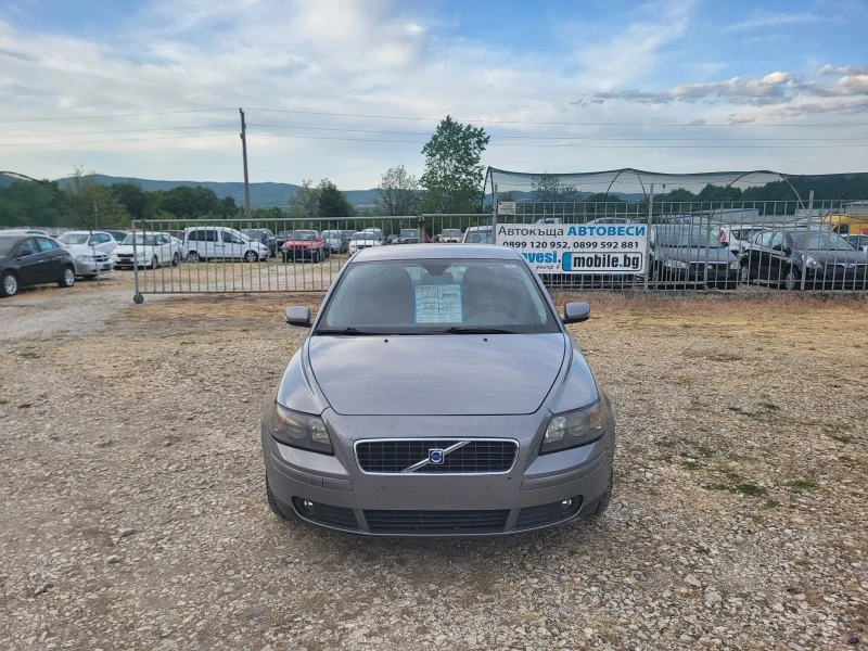 Volvo S40 1.8i, снимка 8 - Автомобили и джипове - 45287544