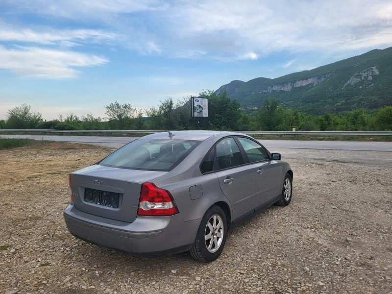 Volvo S40 1.8i, снимка 5 - Автомобили и джипове - 45287544