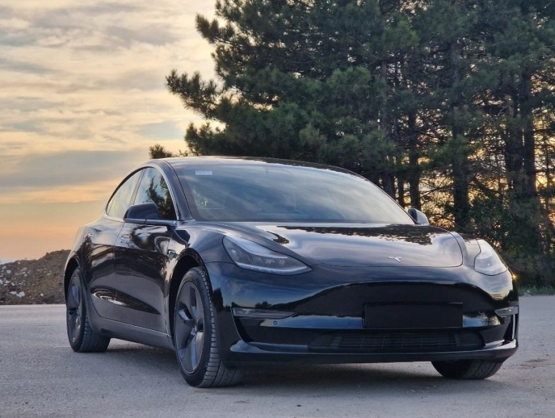 Tesla Model 3 4х4 Перфектен, снимка 8 - Автомобили и джипове - 45326650