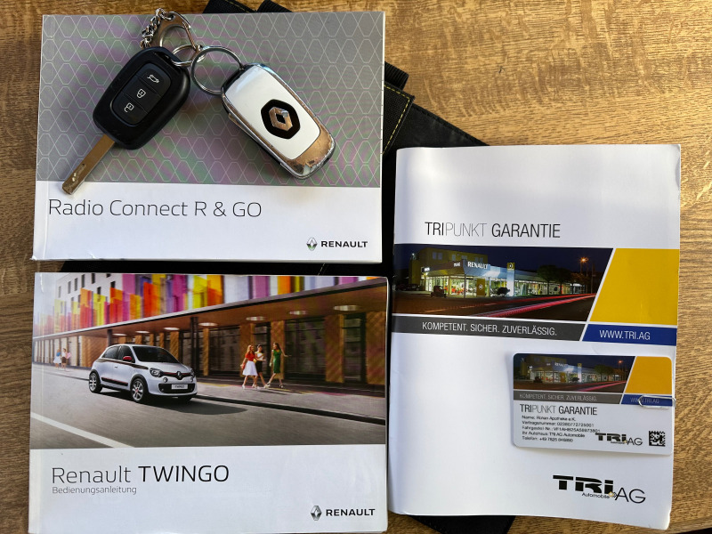 Renault Twingo 1.0 i, снимка 14 - Автомобили и джипове - 46262890