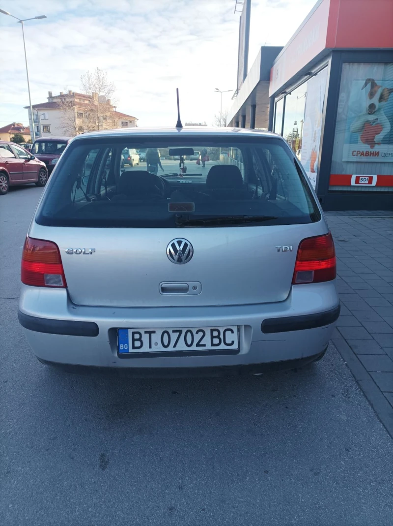 VW Golf, снимка 2 - Автомобили и джипове - 48368146