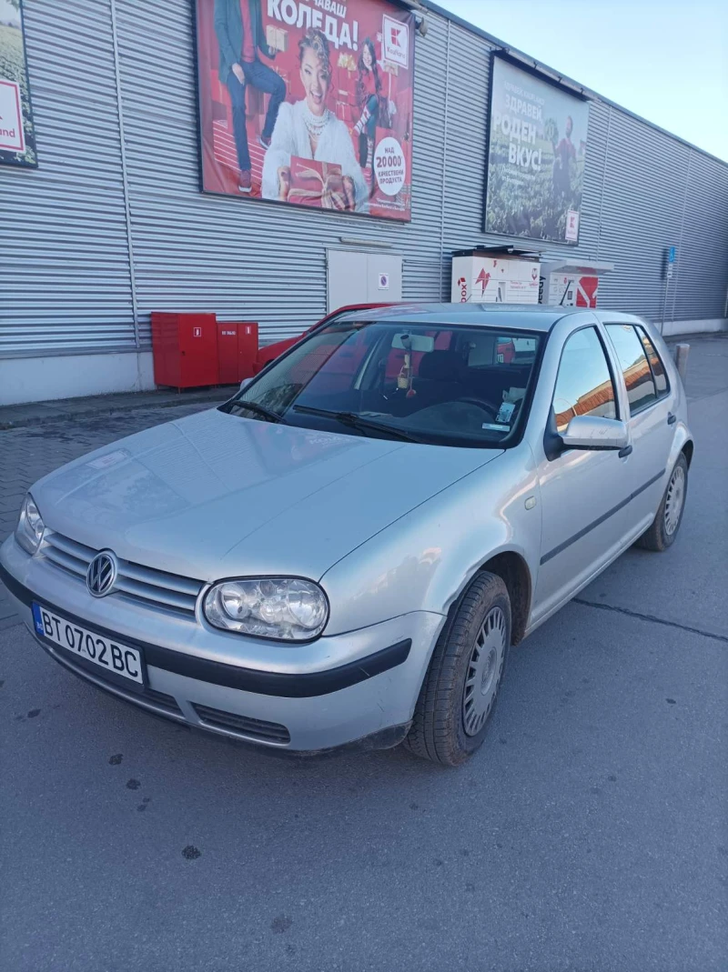 VW Golf, снимка 4 - Автомобили и джипове - 48368146