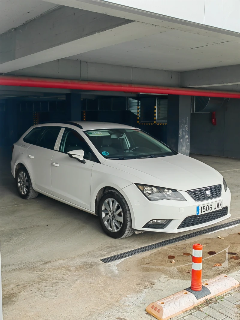 Seat Leon, снимка 3 - Автомобили и джипове - 48504370