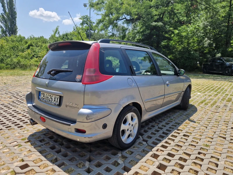 Peugeot 206 AUtomatic 1, 6 16v GAZ, снимка 4 - Автомобили и джипове - 51091396