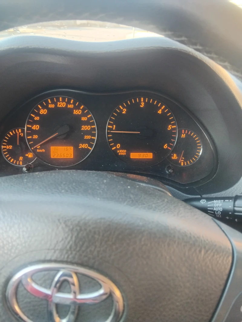 Toyota Avensis, снимка 5 - Автомобили и джипове - 51749597