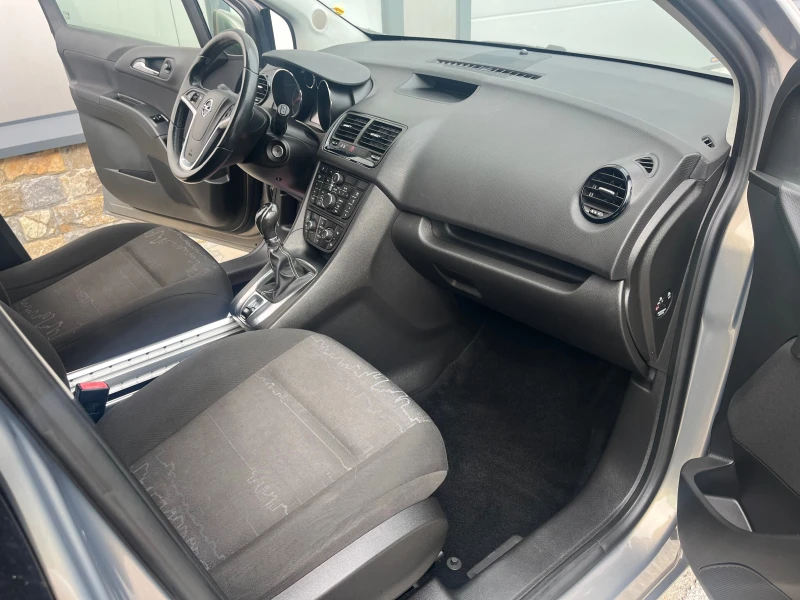 Opel Meriva 1.4 i GPL, снимка 9 - Автомобили и джипове - 52088849