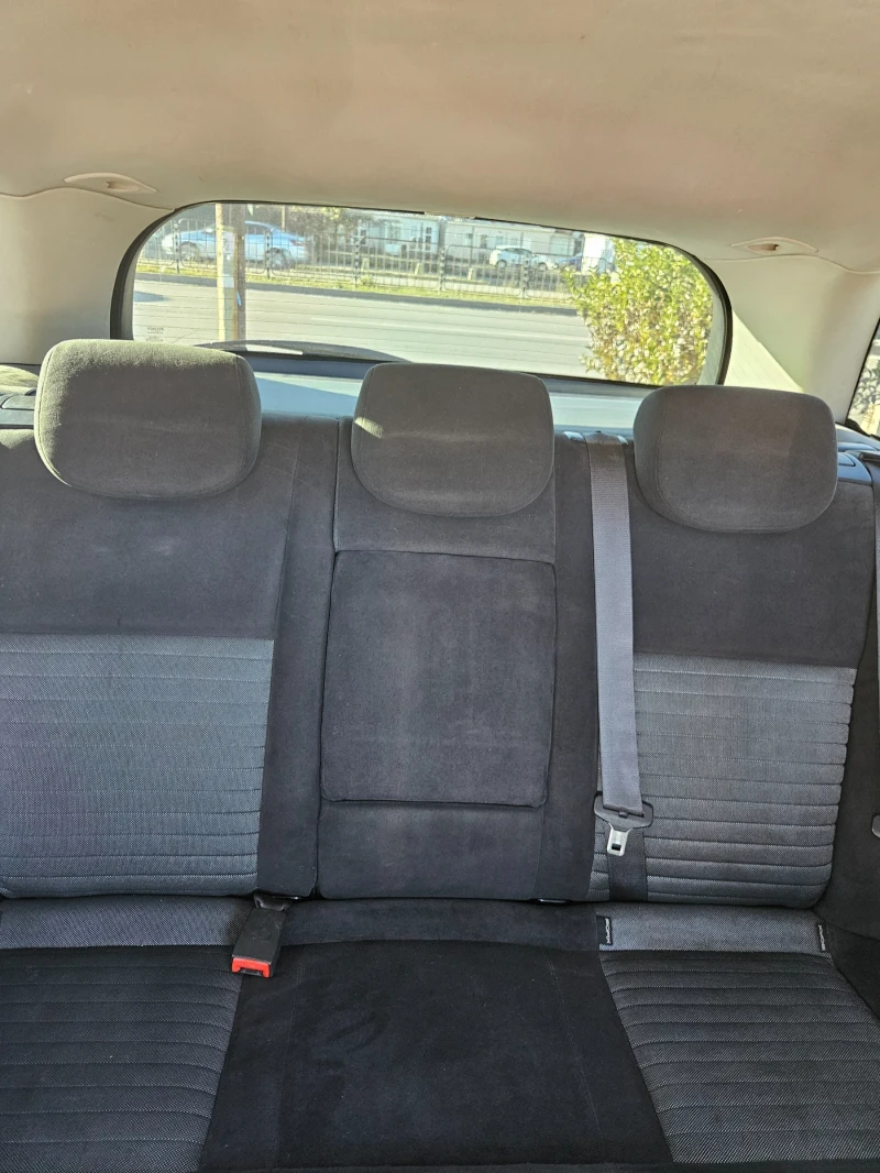 Fiat Croma 1.9 Multijet (150 кс) - Automatic, снимка 12 - Автомобили и джипове - 52423293