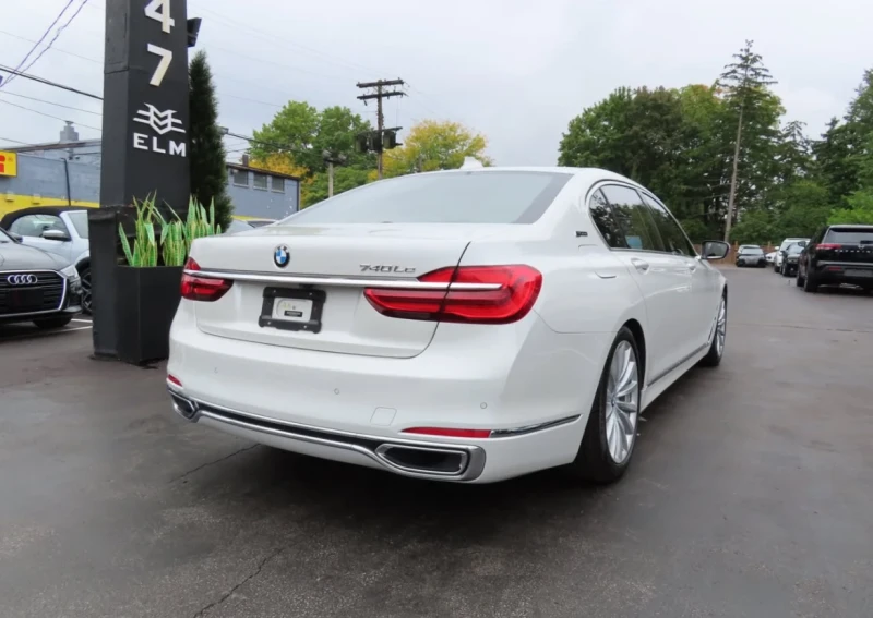 BMW 740 Le Hybrid * * CARFAX * * АВТО КРЕДИТ * * , снимка 3 - Автомобили и джипове - 52829567