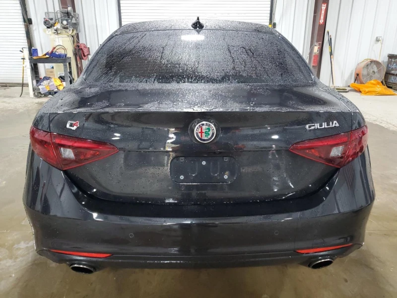 Alfa Romeo Giulia Q4* РЕАЛНИ КМ, снимка 6 - Автомобили и джипове - 52861059