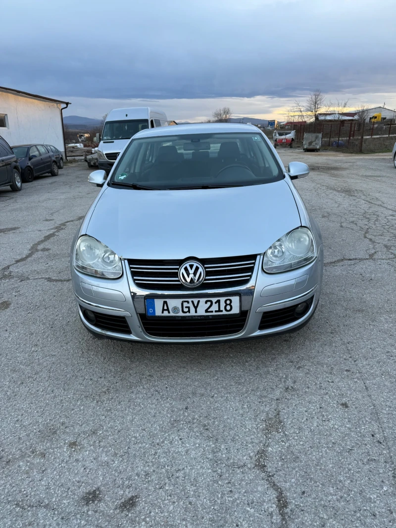 VW Jetta 2.0 TDI, снимка 2 - Автомобили и джипове - 53274162