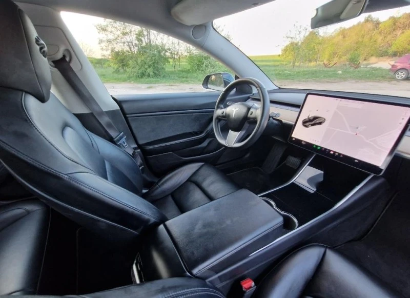 Tesla Model 3 4х4 Перфектен - 42888 лв. - 81060111 | Car24.bg