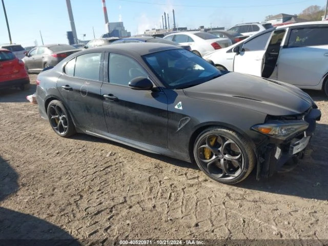 Alfa Romeo Giulia QUADRIFOGLIO RWD НАЛИЧНИ ЧАСТИ!, снимка 4 - Автомобили и джипове - 48138550