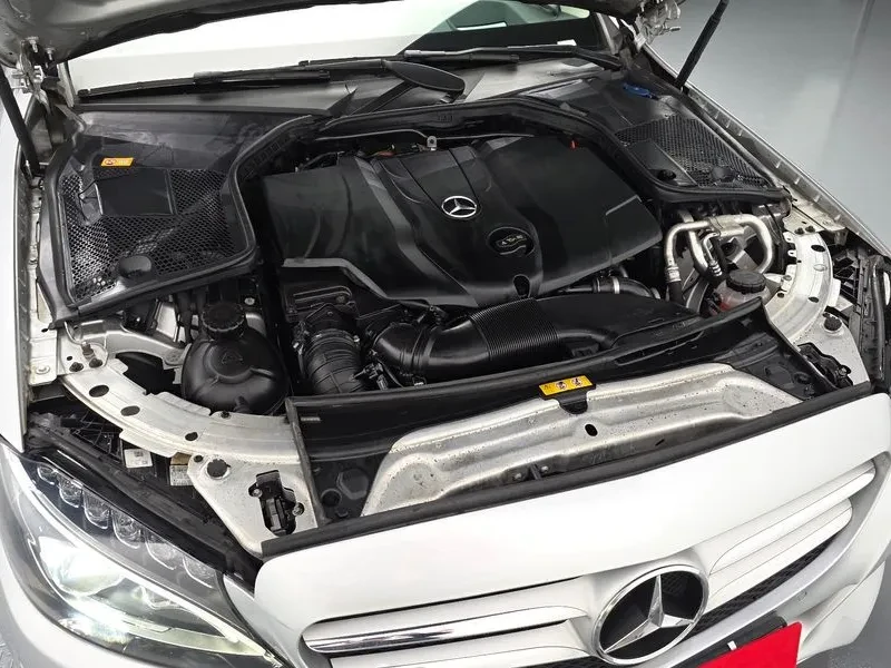 Mercedes-Benz C 220, снимка 6 - Автомобили и джипове - 54282440