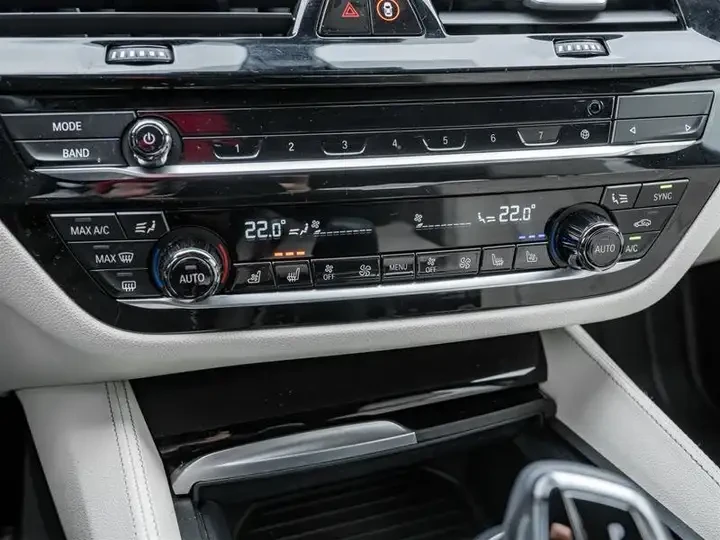 BMW 540 2022 BMW 5 Series 540i xDrive | CPO | HK Audio | H | Mobile.bg � ����������� 14