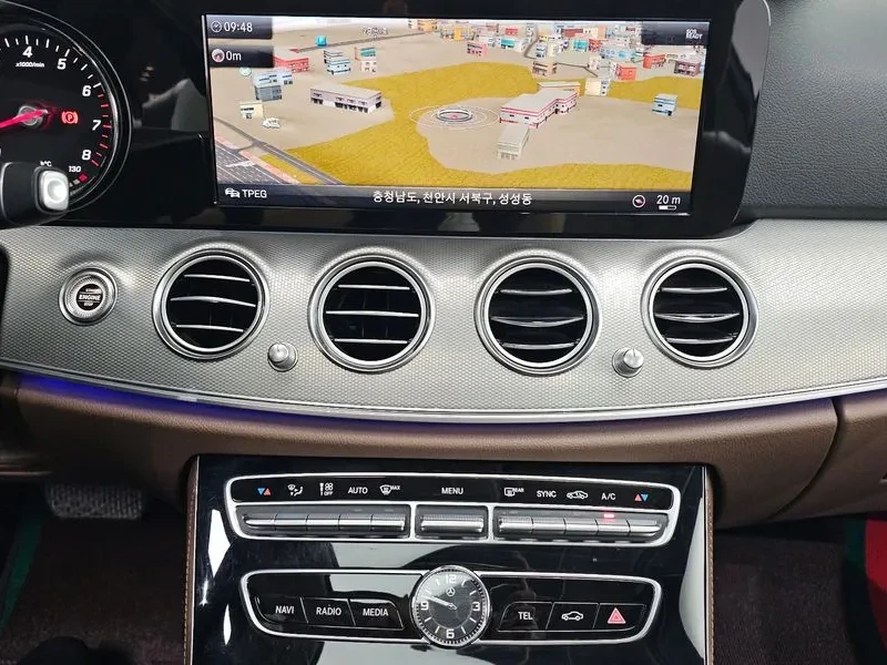 Mercedes-Benz E 300 AVANTGARDE, снимка 15 - Автомобили и джипове - 55264881