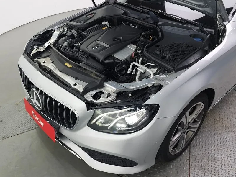 Mercedes-Benz E 300 AVANTGARDE, снимка 6 - Автомобили и джипове - 55264881