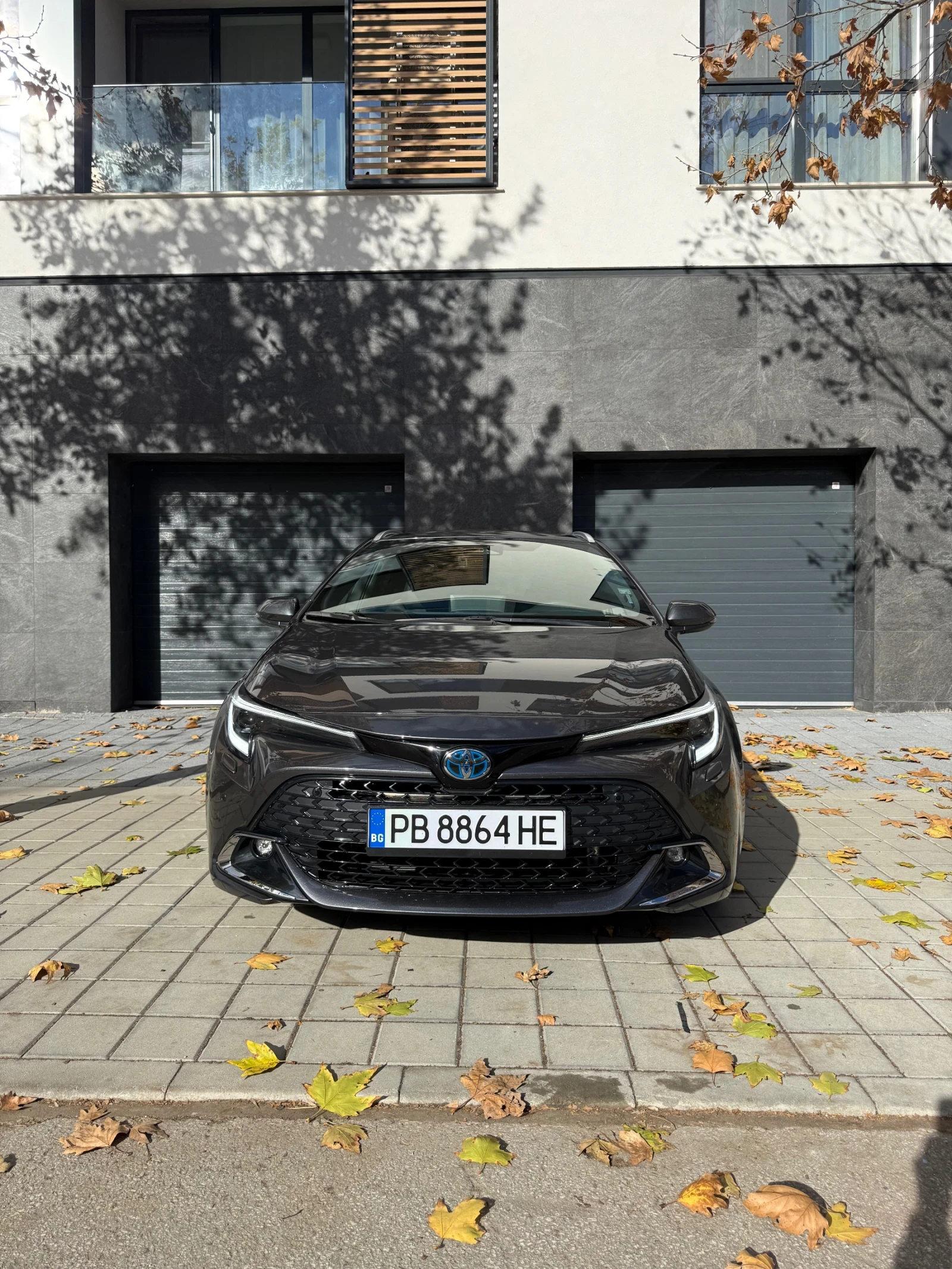 Toyota Corolla 1.8 Hibrid, снимка 1