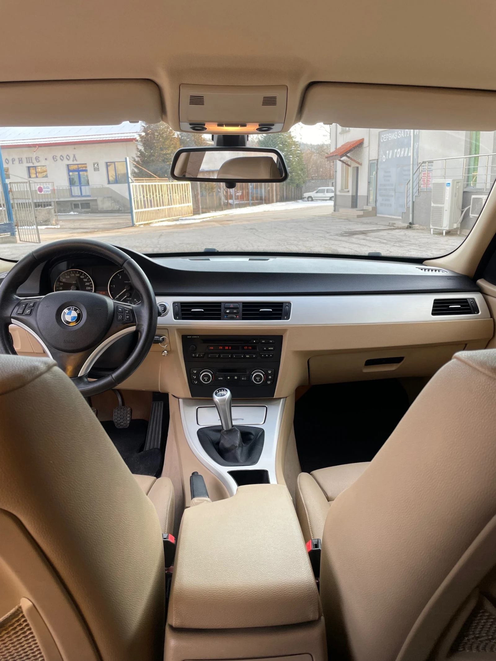 BMW 320 2.0D TOP Реални Км!! - изображение 8