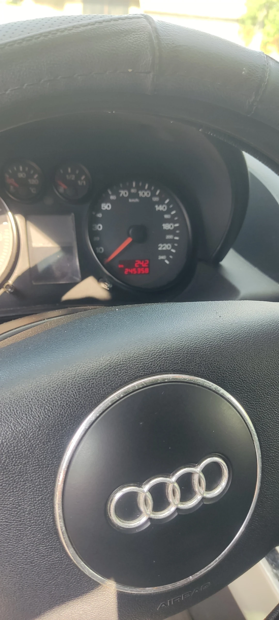 Audi A2  - изображение 5