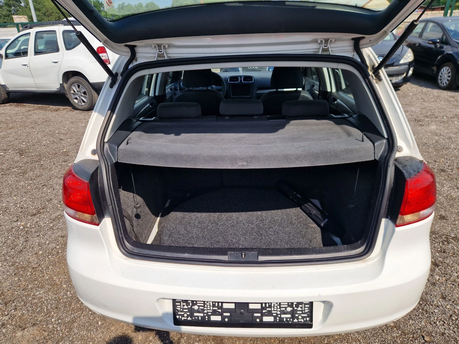 VW Golf 1.6TDI 105PS.ITALIA - изображение 7