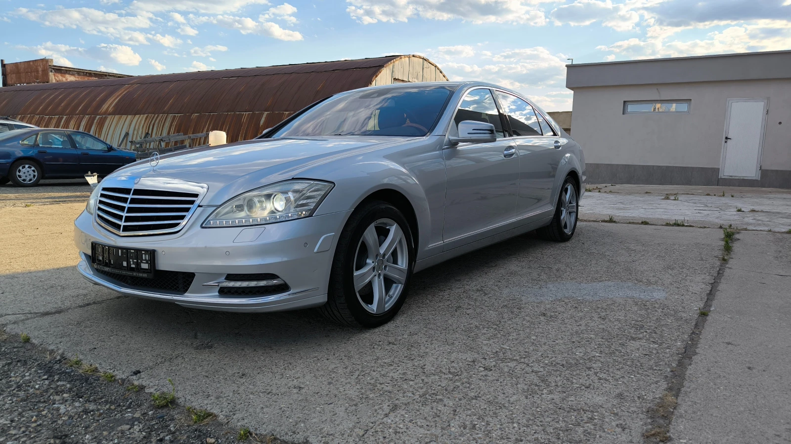 Mercedes-Benz S 550 S 550 388 к.с. - изображение 3