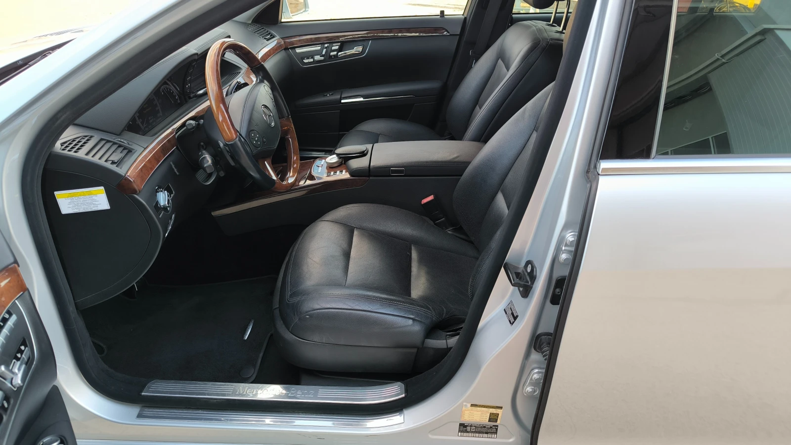 Mercedes-Benz S 550 S 550 388 к.с. - изображение 10